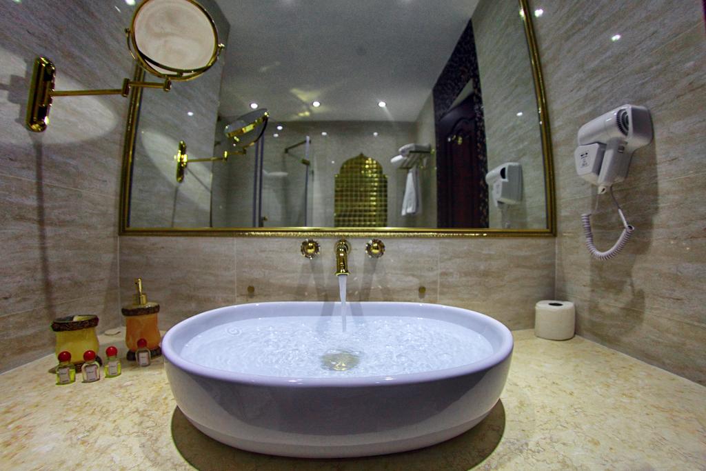 Гостиница Эмирхан Самарканд ванная 7